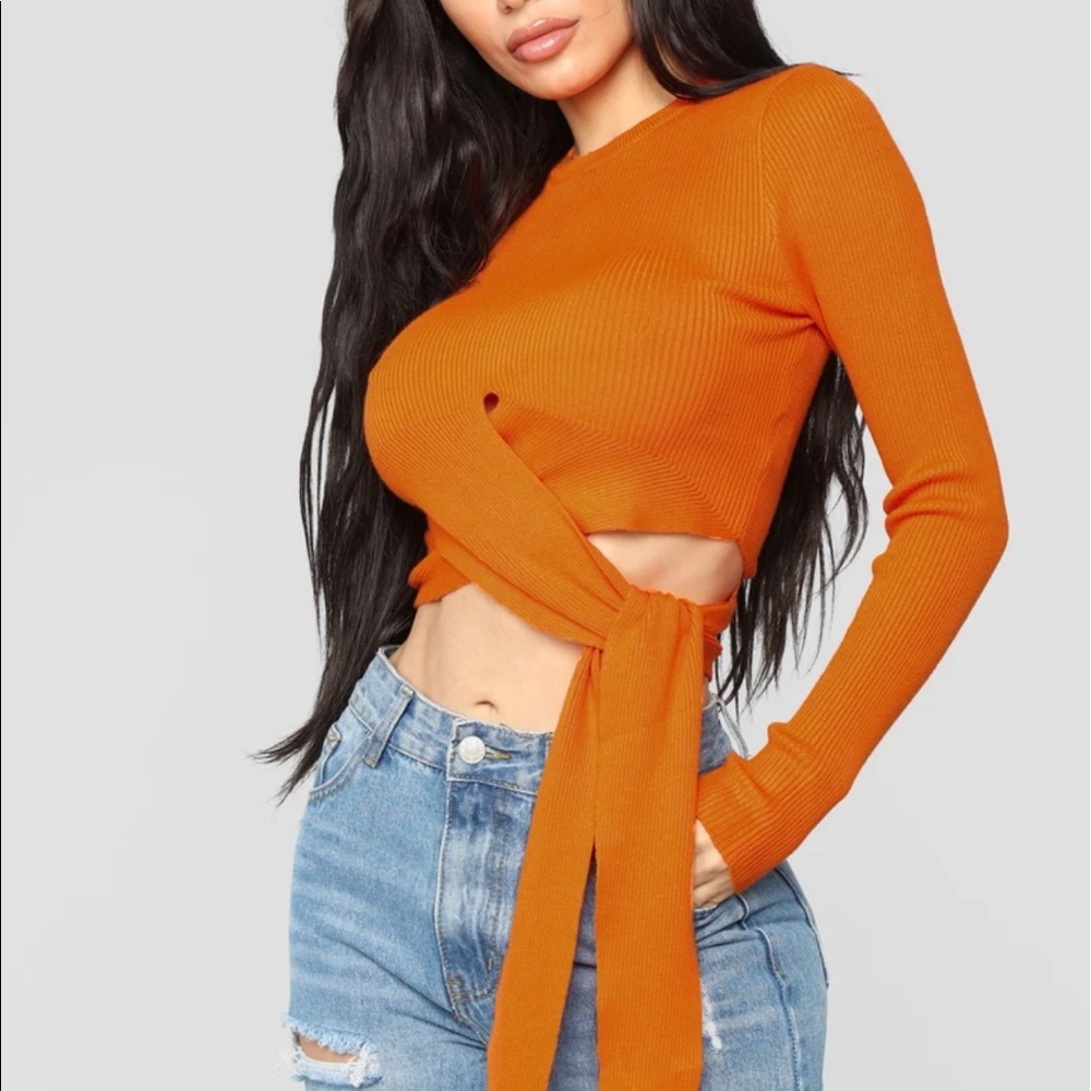 FASHION NOVA SWEATER